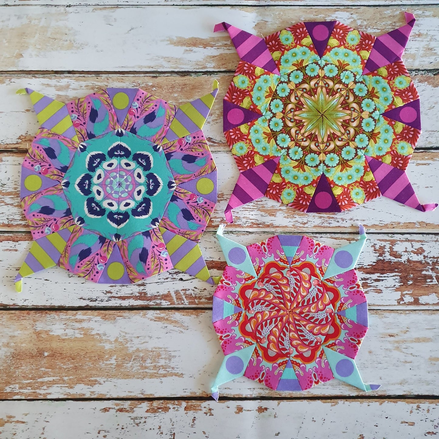 Paddle Wheel Quilt by Sharon Burgess